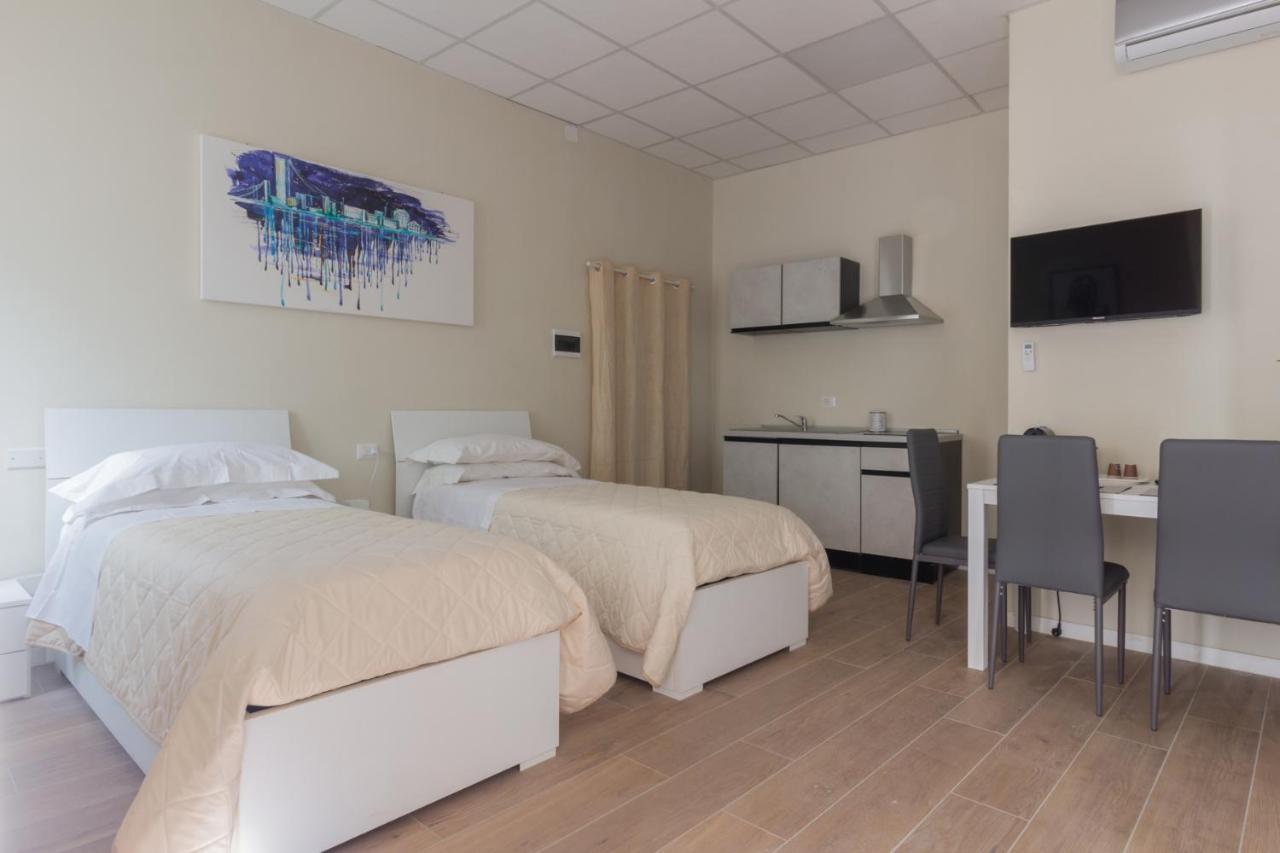 Center Rooms ピアチェンツァ エクステリア 写真
